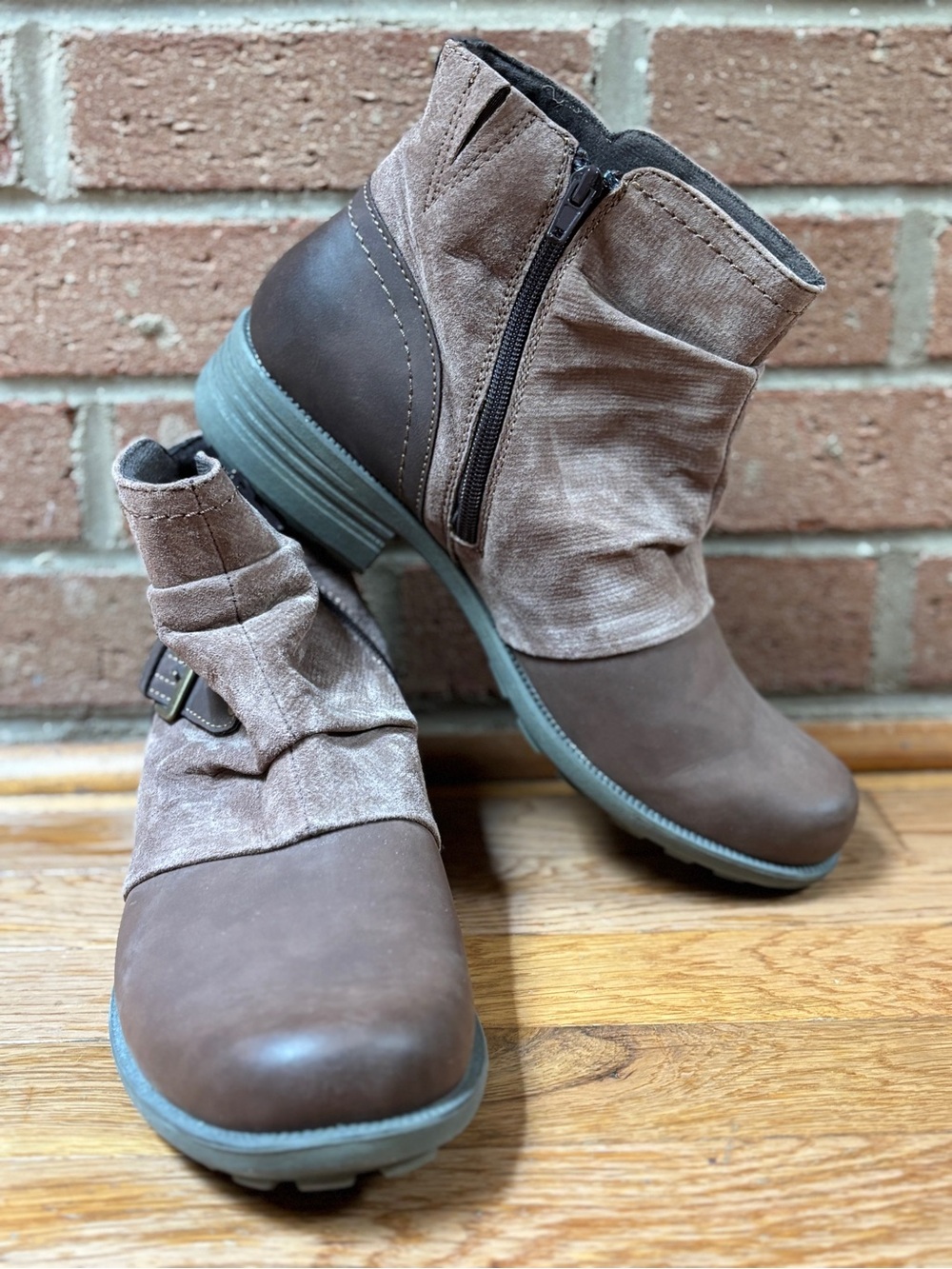 Earth Origins Phoenix Wide ankle boots in Bark — Women's 11W. NEW/NEVER WORN!